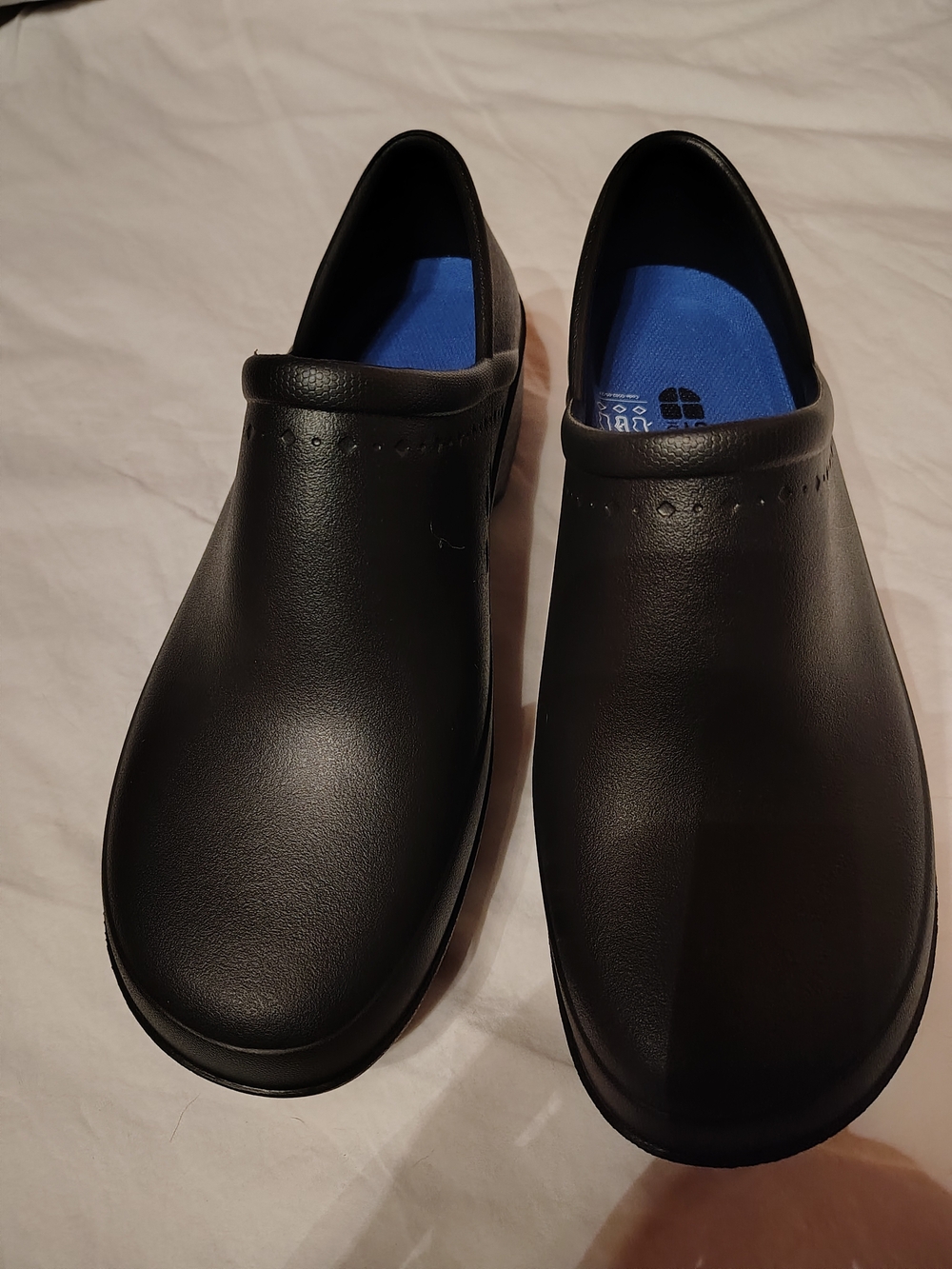 NIB / NWOT Shoes for Crews Black Slip-Resistant Work Clogs Size 9